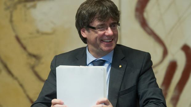 Condenado por amenazar a Puigdemont en Facebook con el pseudónimo de "Francisco Franco"