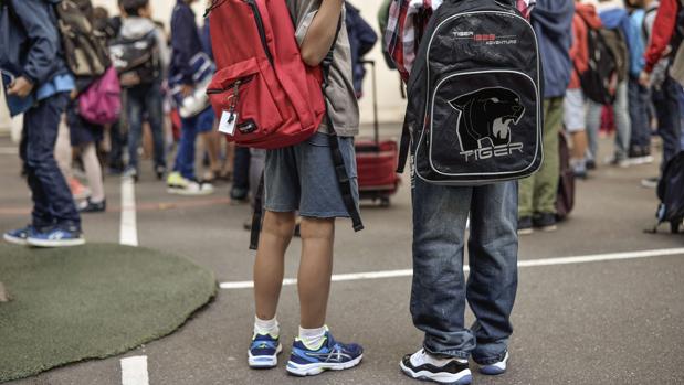 «Cuando uno de nuestros hijos se hace caca en el colegio, nos llaman para que vayamos a limpiarlo»