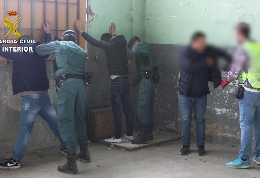 Detenidos por tráfico y cultivo de drogas en Chiva