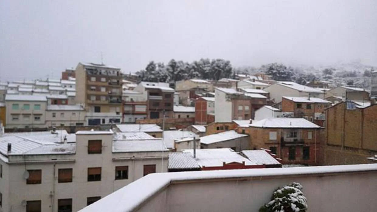 Nieve en el municipio de Bañeres (Alicante) este viernes
