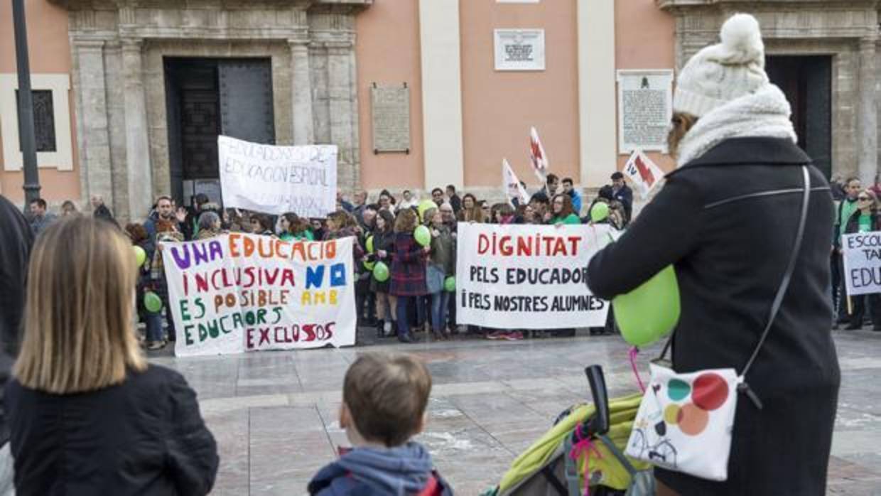 Imagen de archivo de una protesta de los educadores de especial en Valencia