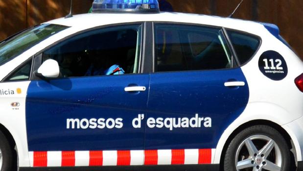 Dos muertos y un herido grave al precipitarse su coche al vacío en Tarragona