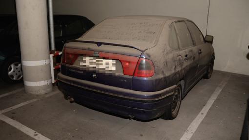 Los coches abandonados en el aeropuerto de Barajas: historias que se quedaron en tierra