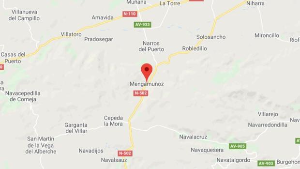 Dos bomberos heridos y 2 casas calcinadas en un incendio en un pueblo de Ávila