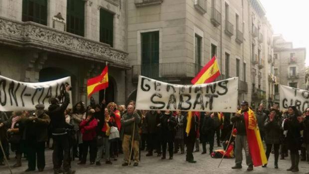 Gerona cambia la plaza de la Constitución por la del 1 de octubre