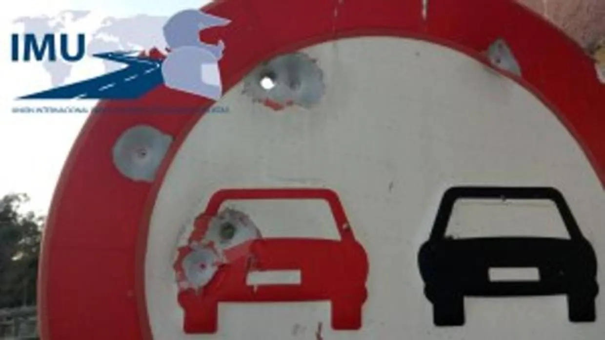 Señal de Tráfico tiroteada en Mondariz