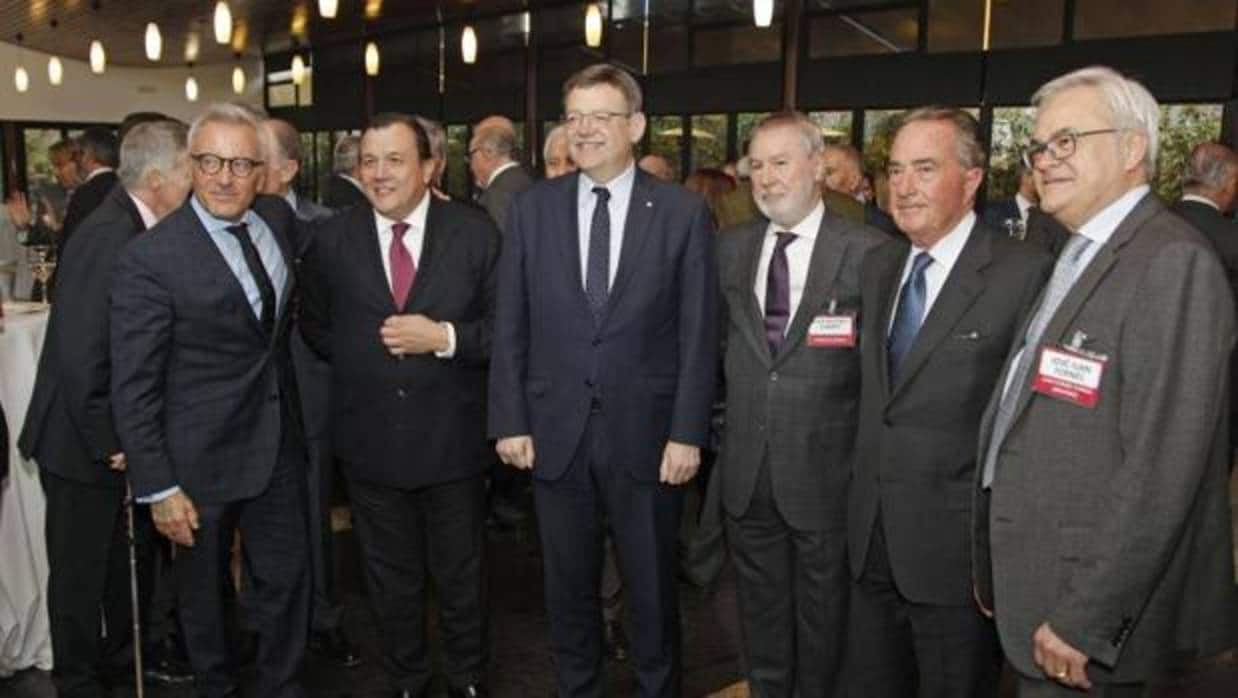 Puig con representantes de AVE y de la Autoridad Portuaria y la Cámara de Comercio de Alicante