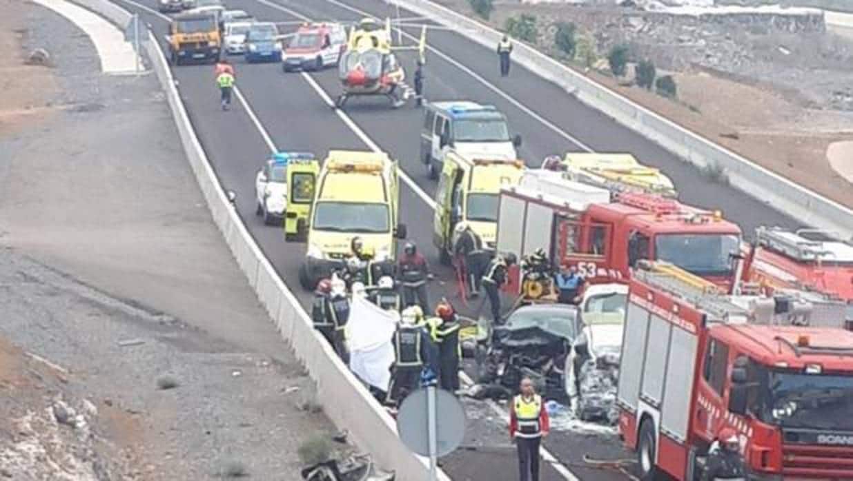 Fallece en una colisión entre tres vehículos en Tenerife