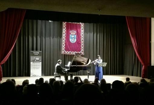 Jesús María Gómez con la flautista María José Clement en un concierto reciente en La Vila Joiosa