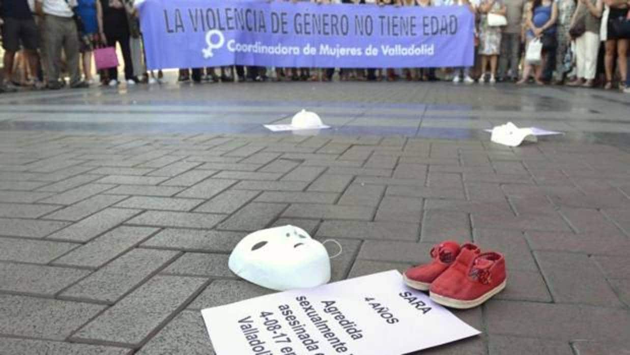Manifestación en Valladolid, tras la muerte de Sara por supuestos malos tratos y abusos