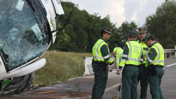 El vuelco de un autobús en Lerma (Burgos) deja 21 heridos, uno de ellos grave