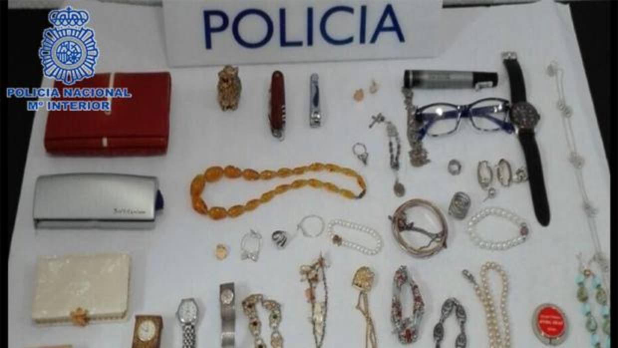 Efectos sustraídos por los dos ladrones en Dénia