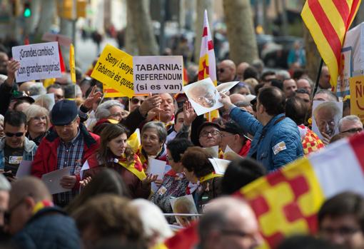 Manifestantes de la Cataluña no independentista