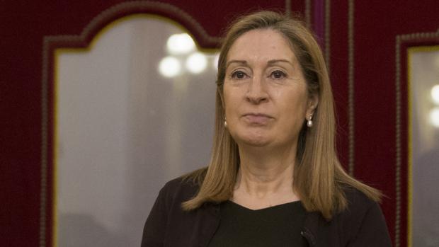 Pastor abronca a Compromís después de que una diputada cite al rapero Valtonyc en el pleno