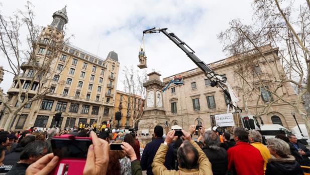 Colau rechaza ceder la estatua de Antonio López alegando que Barcelona no puede renunciar al patrimonio