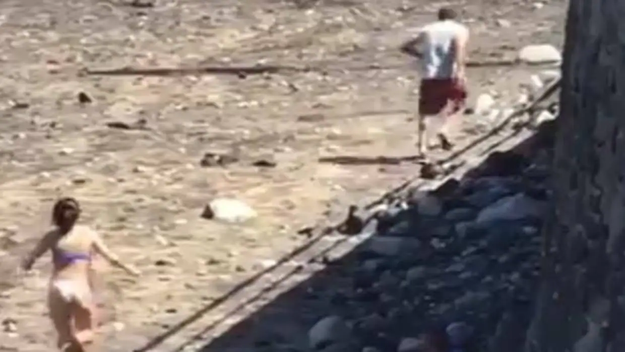 Vídeo: así te pueden robar en la Playa de Las Canteras, Gran Canaria