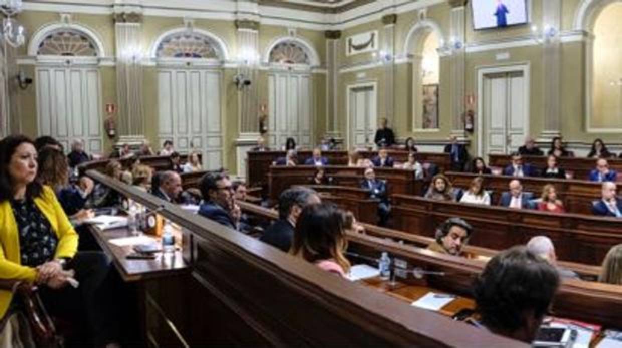 Cinco planes para evitar el Debate del Estado de Canarias