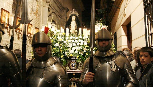 La Virgen de los Dolores abre las procesiones de la Semana Santa en Toledo