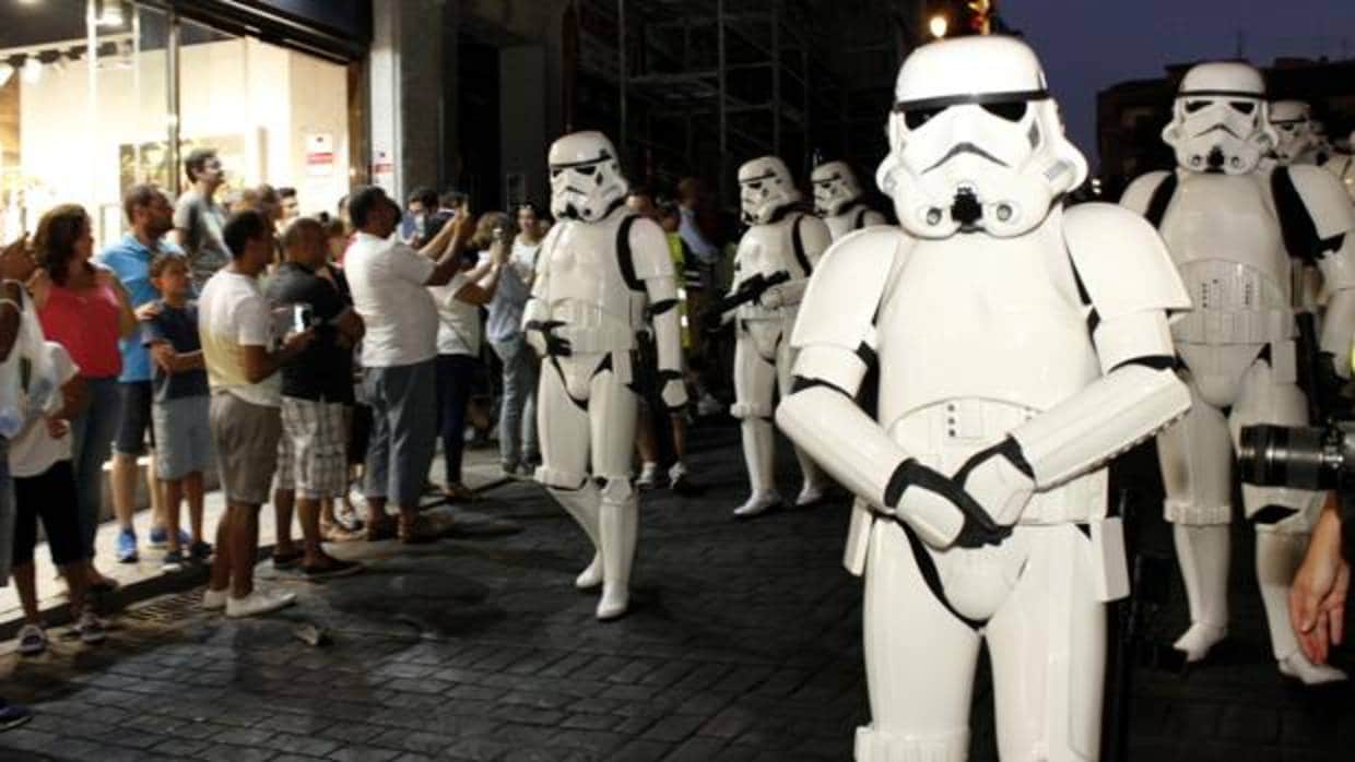 Desfile de las tropas de Star Wars por las calles de Toledo en 2016