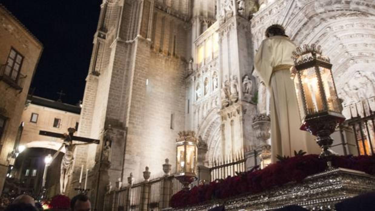 El Cristo de la Vega frente al Cristo Nazareno Cautivo