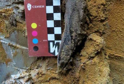 Descubren en Vizcaya una pieza de madera utilizada por neandertales hace 90.000 años