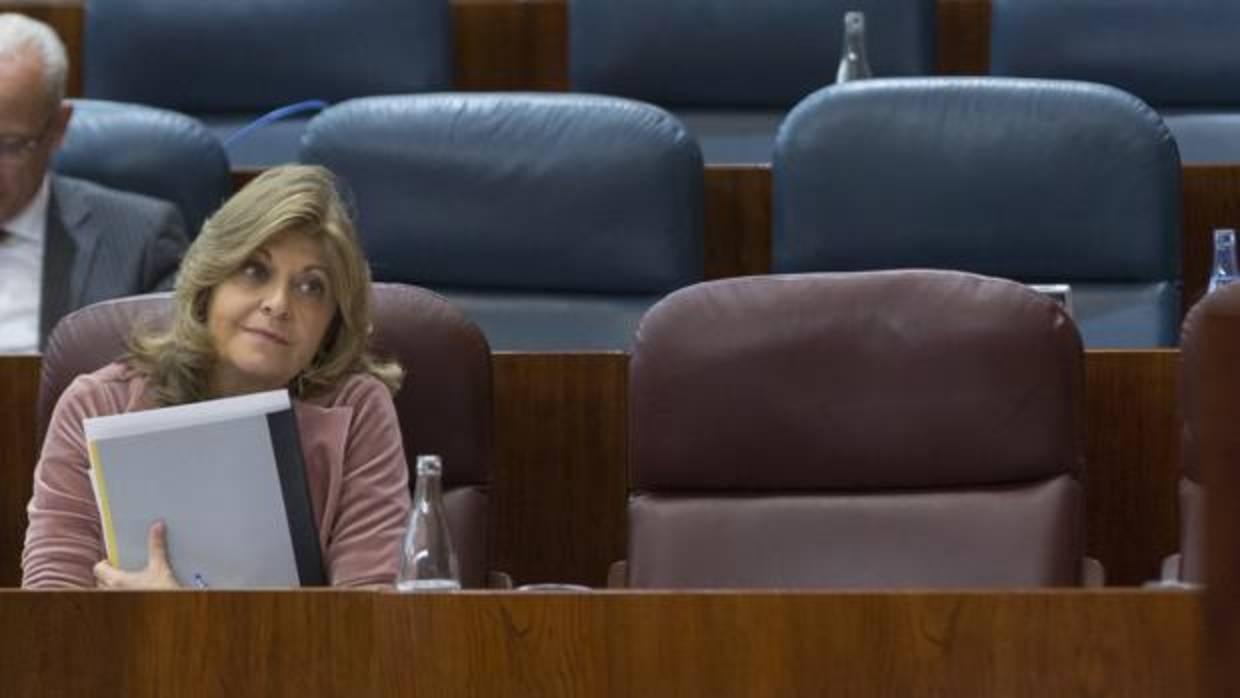 Engracia Hidalgo, consejera de Economía, Empleo y Hacienda del Gobierno de Cifuentes