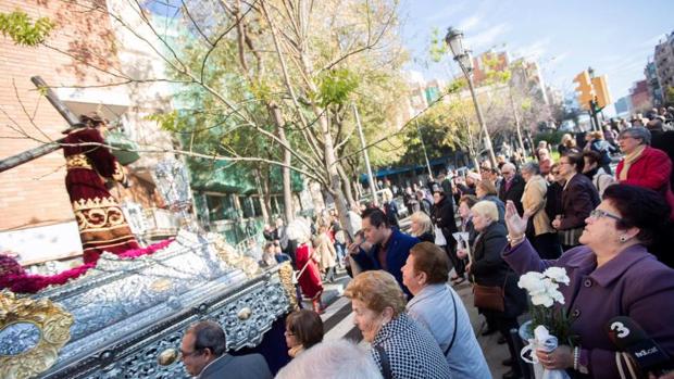 Éxito de las procesiones de la única cofradía laica de España