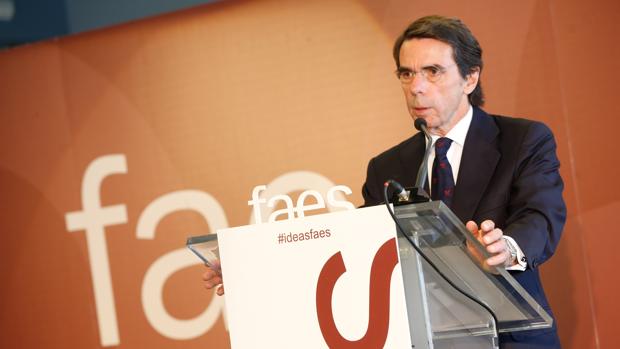 Aznar, sobre Cataluña: «No es posible hablar de diálogo con los que han protagonizado la rebelión»