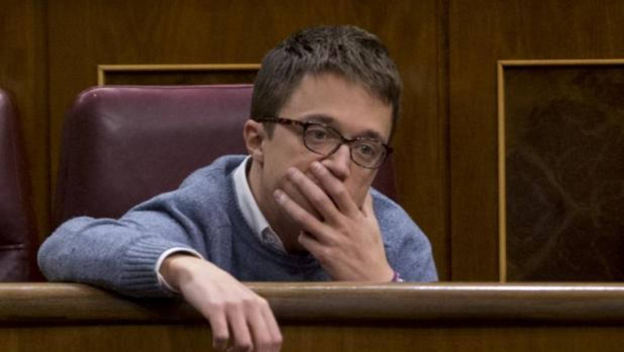 El diputado de Podemos, Íñigo Errejón, en su escaño en el Congreso