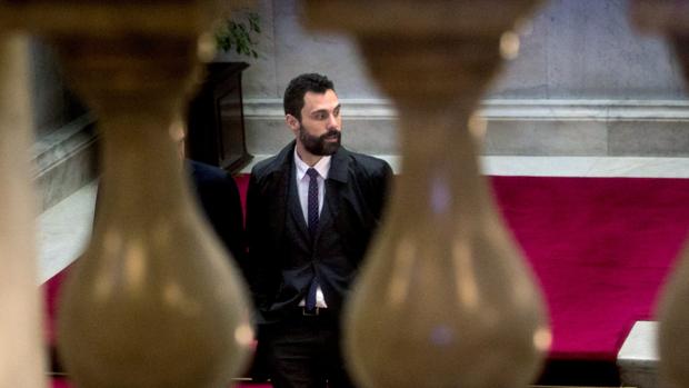 Torrent propone investir a Sànchez la semana que viene tras consultar con los grupos del Parlamento catalán