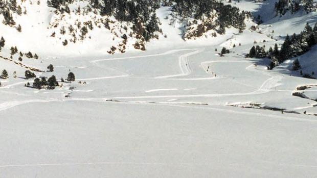 El Pirineo, convertido en un gigantesco embalse helado a dos meses del verano