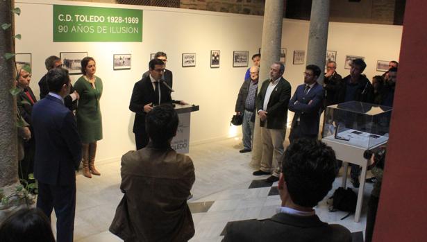 Historia e ilusión en la exposición de los 90 años del CD Toledo