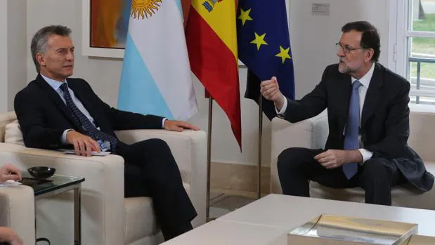 Rajoy viaja a Buenos Aires para respaldar las reformas de Macri y la vuelta del país a la escena internacional