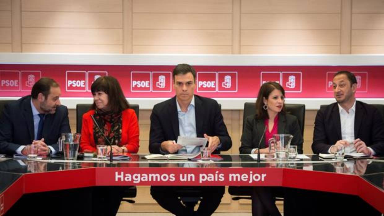 El PSOE dice tener una encuesta interna en la que el PP caería cinco puntos en la Comunidad de Madrid