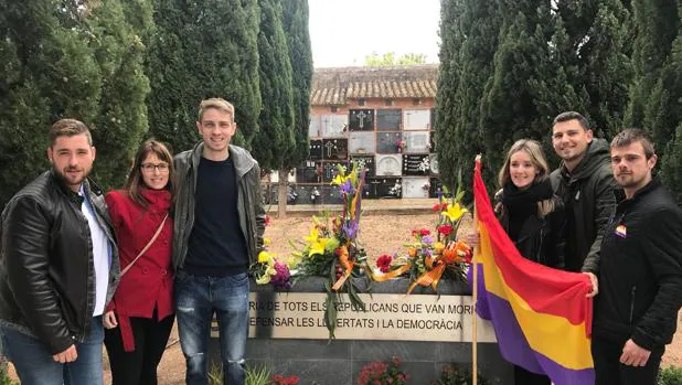 Los socialistas valencianos, contra la Monarquía: «No caben Reyes que nadie ha votado»