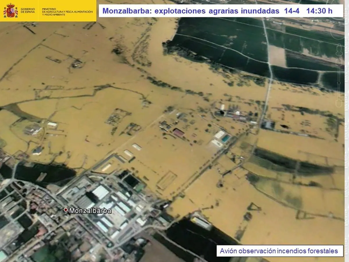 Monzalbarba:_explotaciones agrarias inundadas. 