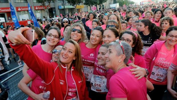 Mireia Belmonte acaba decimoctava la Carrera de la Mujer, que ha ganado la israelí Tiyouri