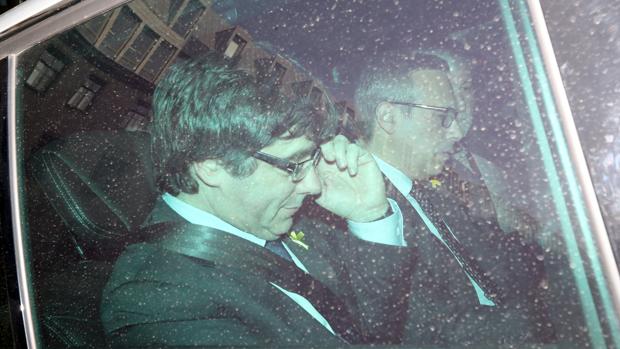 Puigdemont avala proponer «otro candidato» si Sànchez no puede ser investido