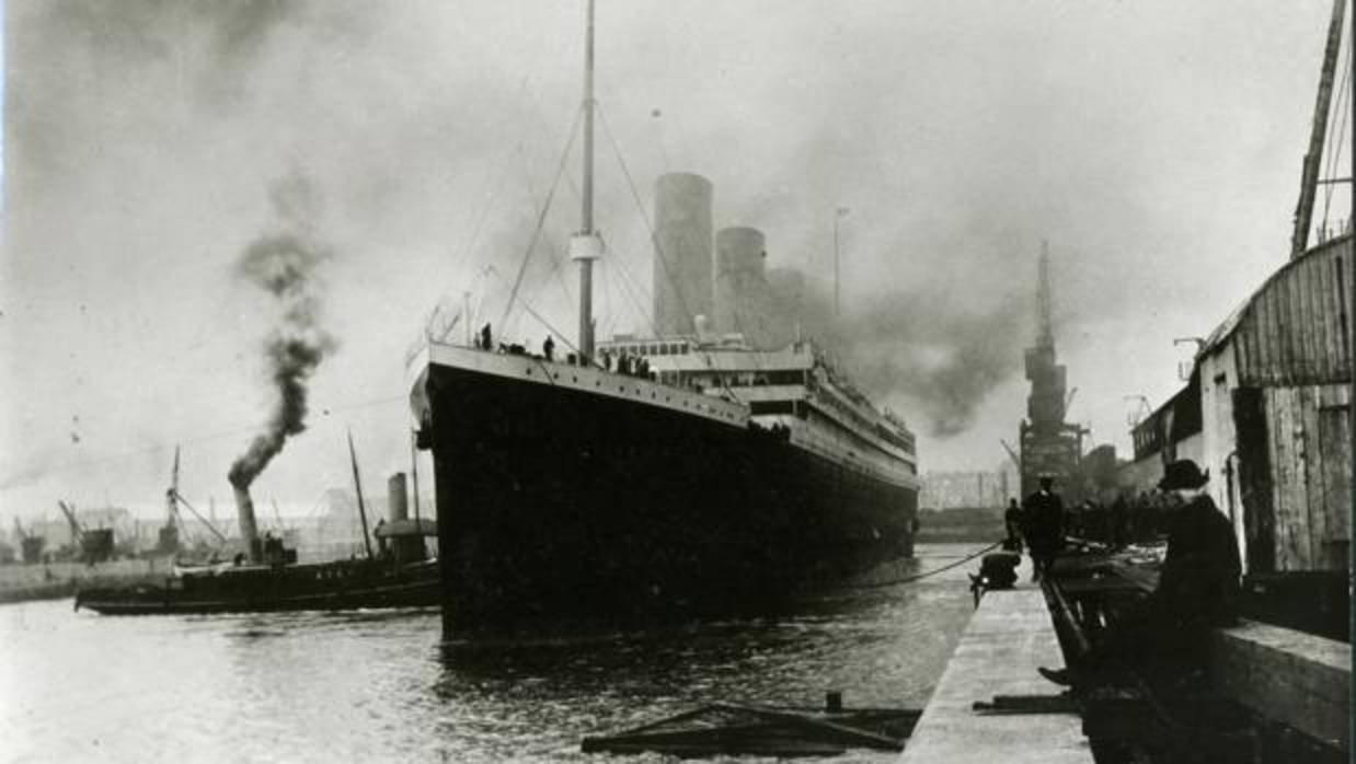 Imagen del Titanic en el puerto de Southampton antes de zarpar