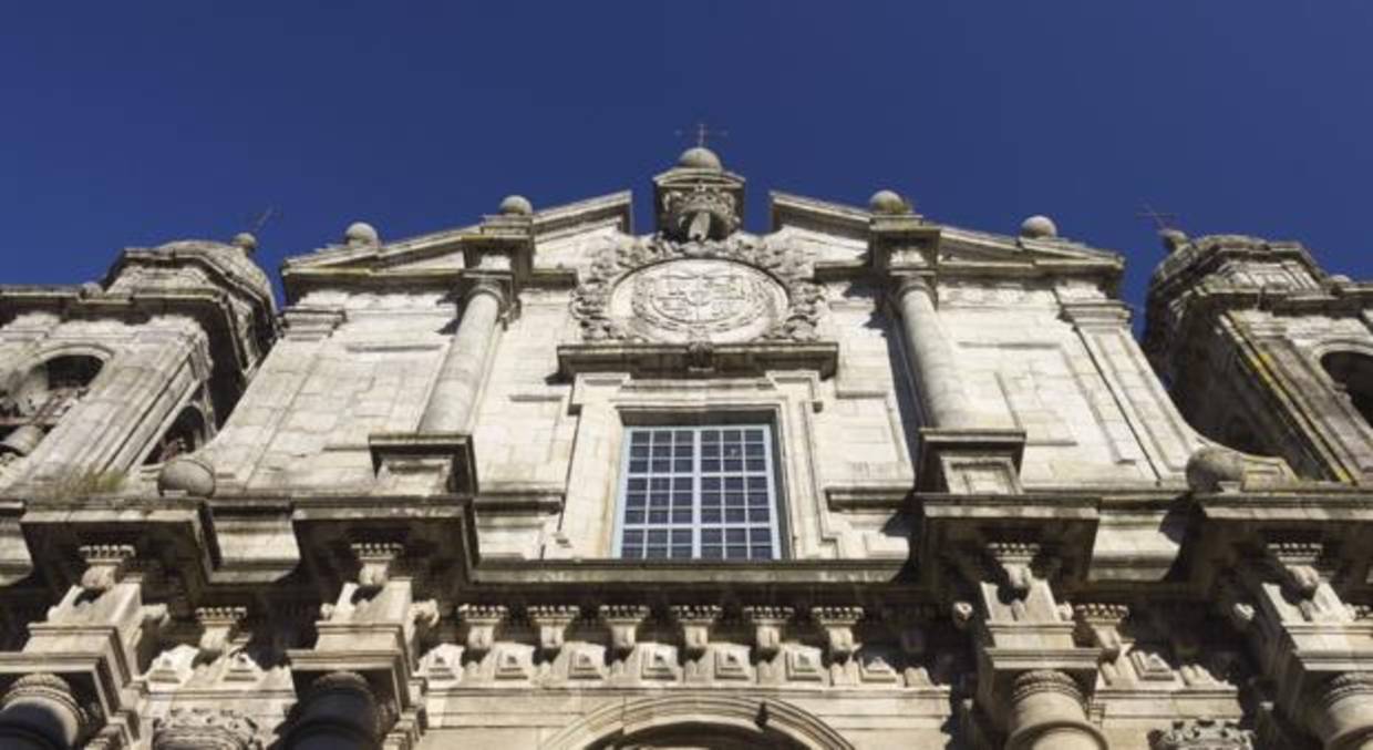 Fachada de la iglesia de San Bartolomé en el centro de Pontevedra