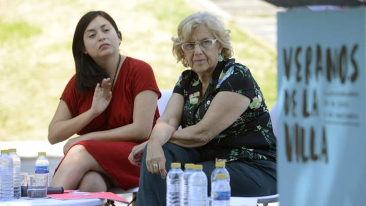 Rommy Arce y Manuela Carmena, en la presentación de los Veranos de la Villa del año pasado