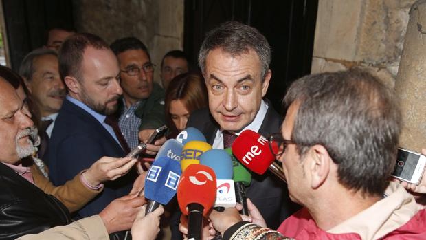 Zapatero, convencido de que el asturiano será lengua cooficial esta legislatura