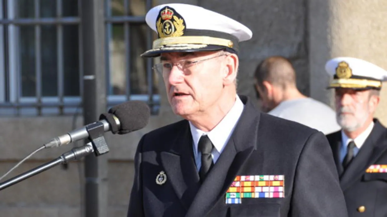 La Armada Española responde a Colau por el trato al almirante Cervera