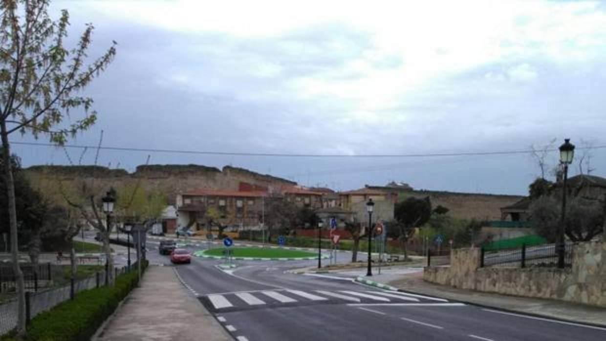 Imagen actual de la travesía y la nueva rotonda en Escalona