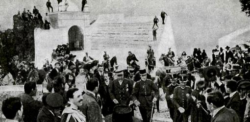 Durante la visita del Alfonso XIII a Cáceres, en abril de 1905, José Leardi prestó sus últimos servicios en la Guardia Civil