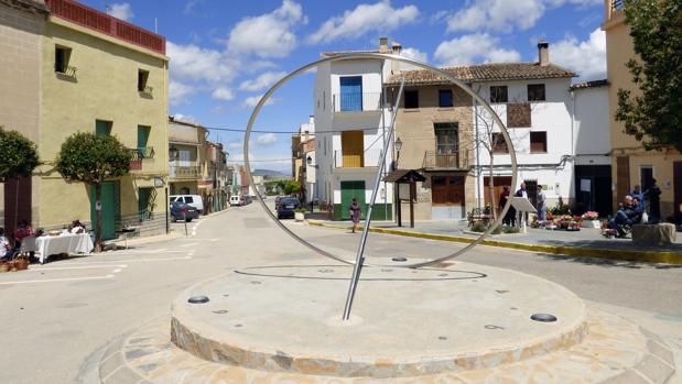 El municipio valenciano donde el sol marca la hora en más de 30 relojes que son obras de arte