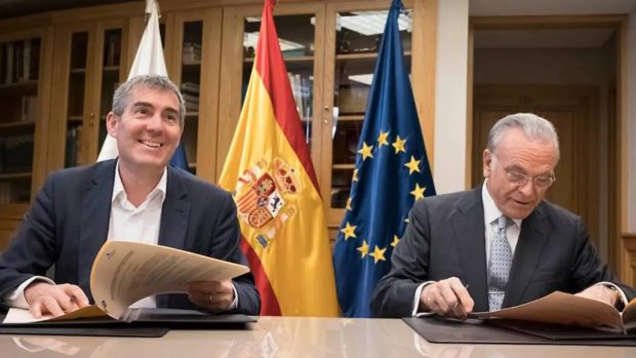 Fainé anuncia que la Caixa destinará 15 millones a obra social en Canarias