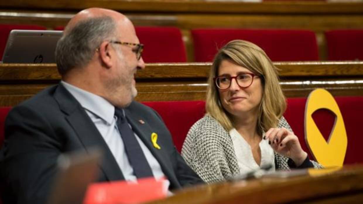 Eduard Pujol y Elsa Artadi, de JpC, el pasado viernes en el Parlament