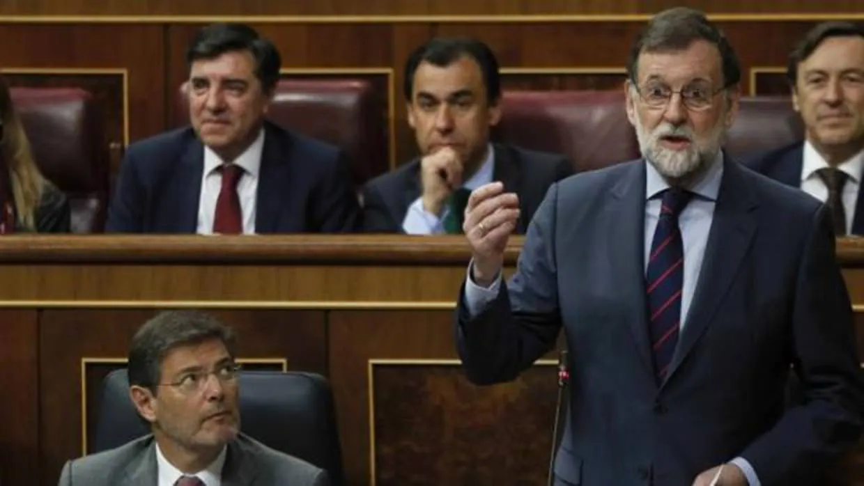 Rajoy afea a Iglesias el caso de la diputada gallega que se encaró con un Policía local