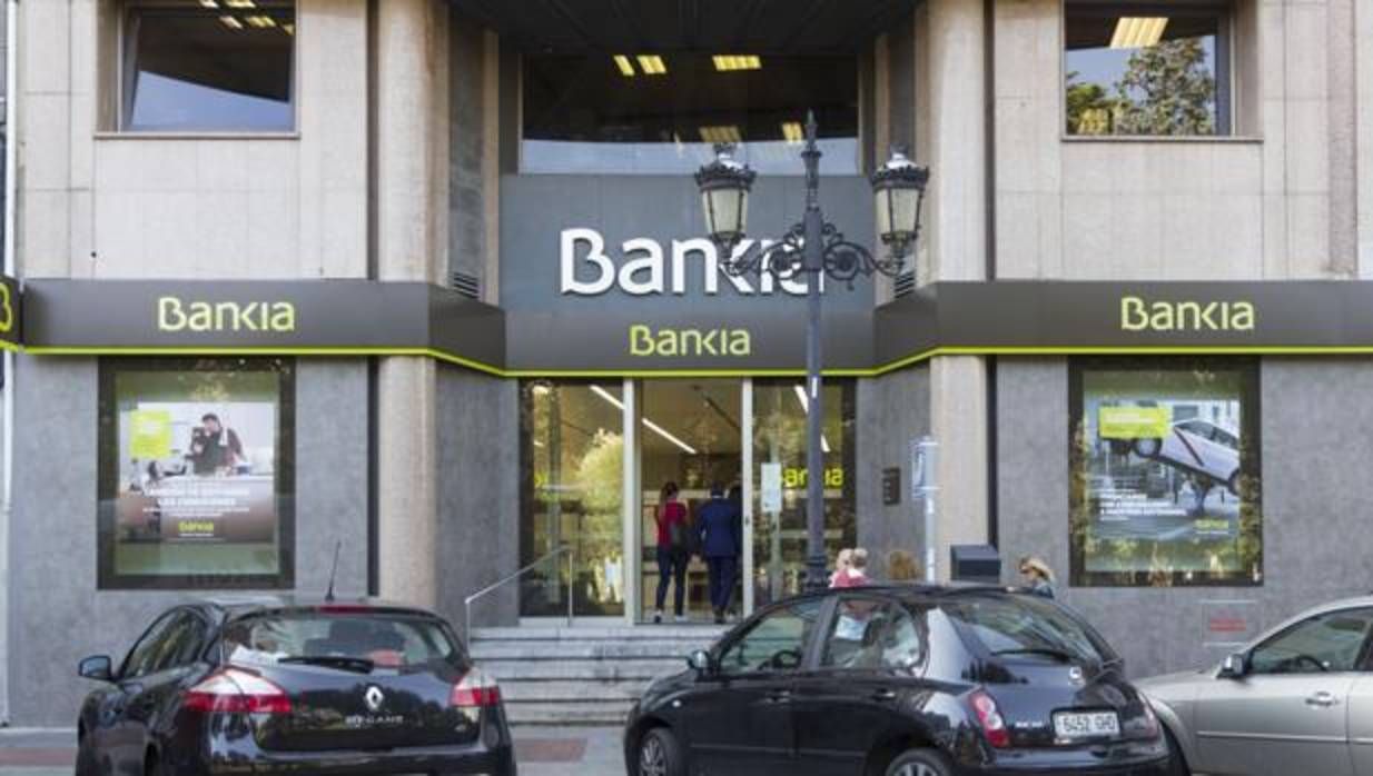 Imagen de archivo de una oficina de Bankia